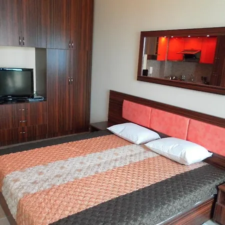 Single Studio In Chateau Del Marina *